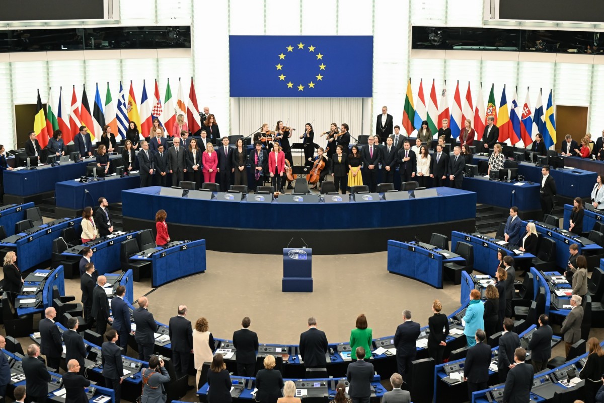 U2 va recevoir l'Ordre europ&eacute;en du M&eacute;rite